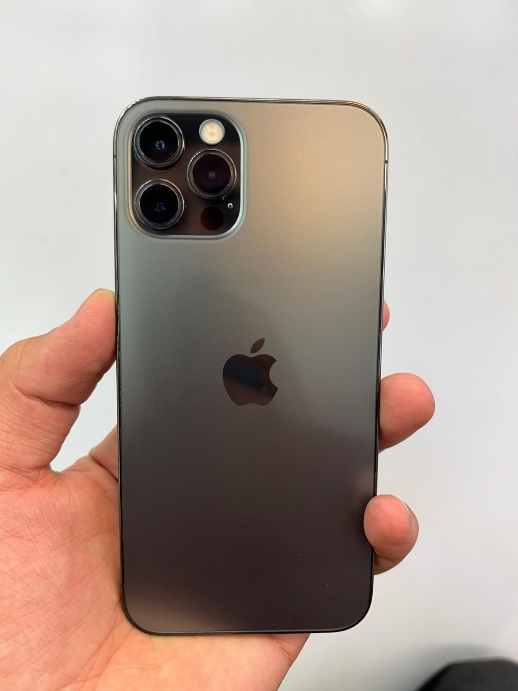 اپل iPhone 12 Pro با حافظهٔ ۲۵۶ گیگابایت|موبایل|تهران, تهران‌سر|دیوار