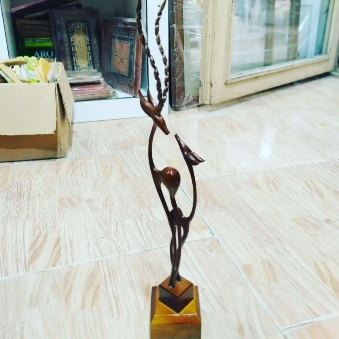 مجسمه غزال چوبی|مجسمه، تندیس، ماکت|گنبد کاووس, |دیوار