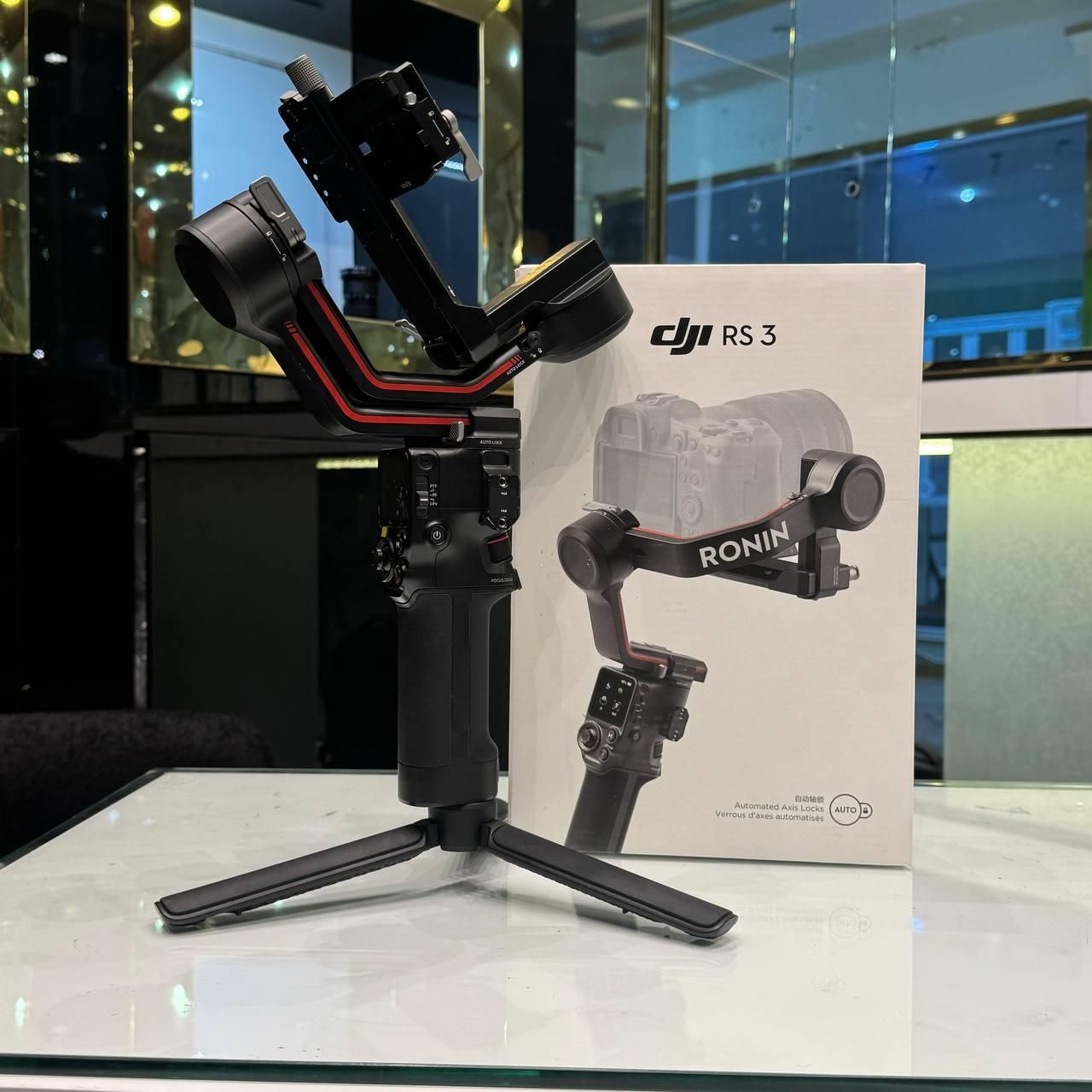 استابلایزر دوربین DJI RS 3 Gimbal Stabilizer|دوربین عکاسی و فیلم‌برداری|تهران, فردوسی|دیوار