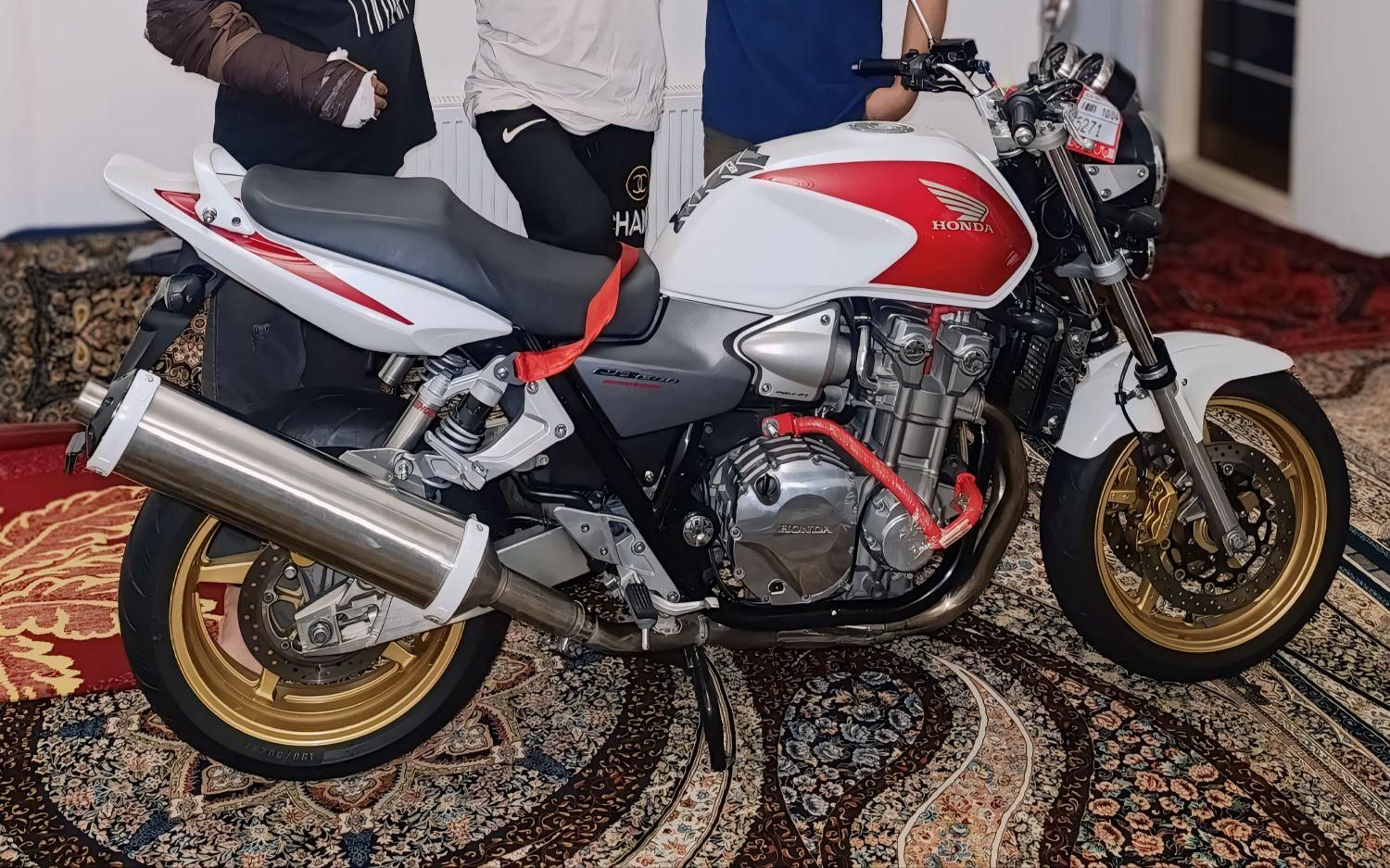 cb1300|موتورسیکلت|تهران, آسمان|دیوار