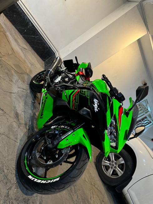 Zx25 rr 1402|موتورسیکلت|تهران, جماران|دیوار