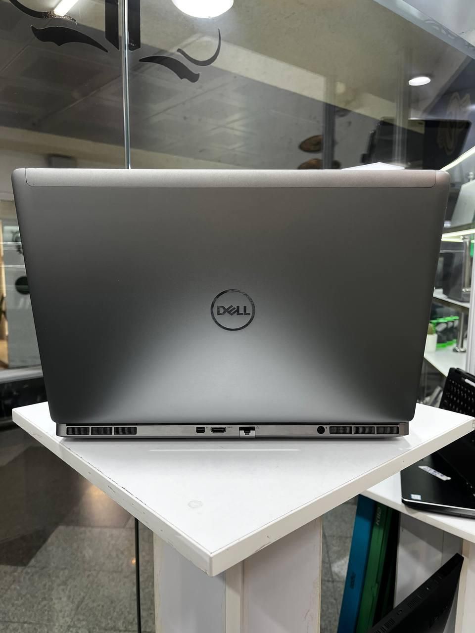 لپتاپ Dell مدل 775 i9صنعتی 16GB گرافیک ۳۲ و یک ترا|رایانه همراه|تهران, میدان ولیعصر|دیوار