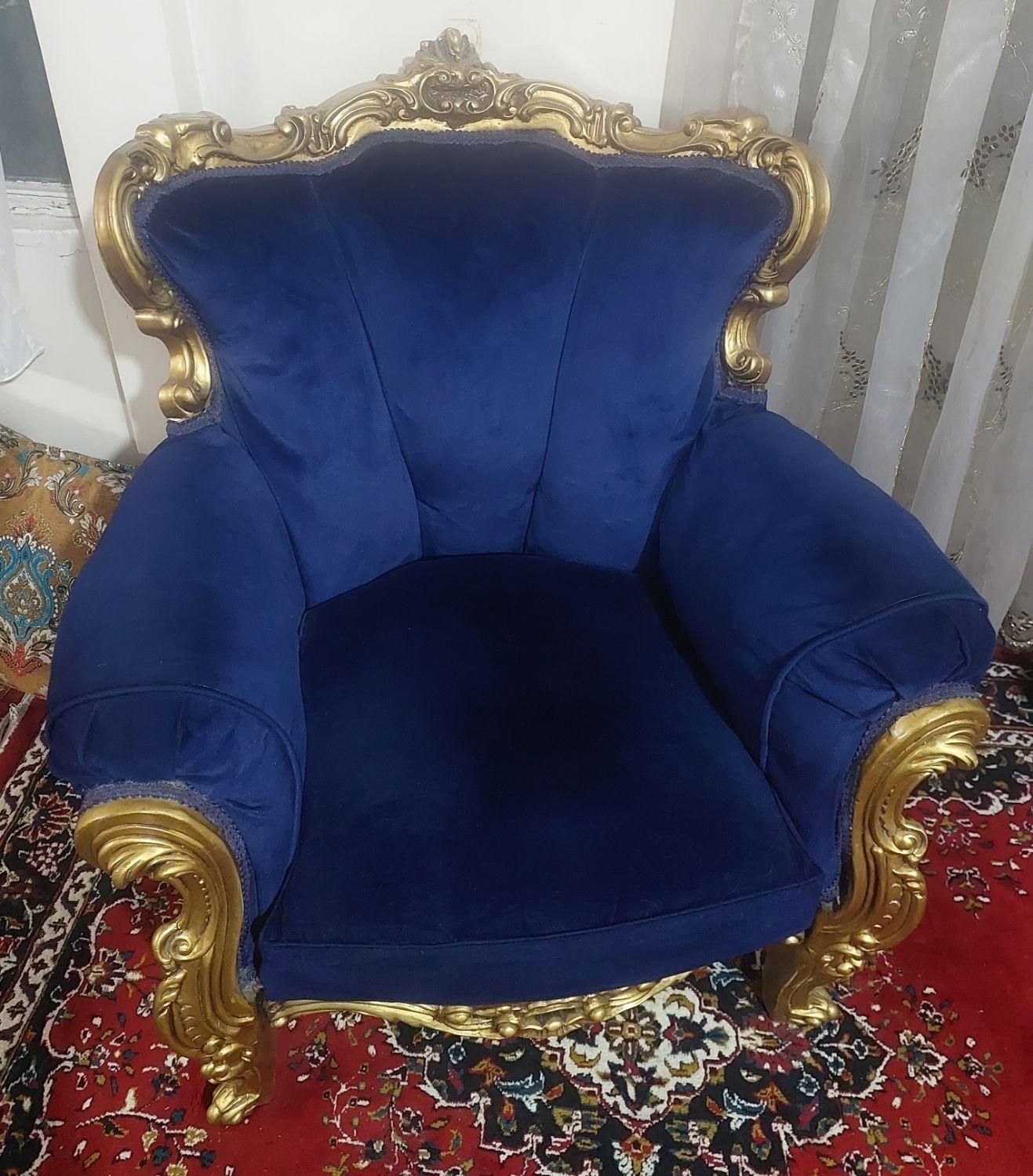 مبل سلطنتی 7نفره سالم عکس خود مبل با میز عسلی|مبلمان خانگی و میز عسلی|تهران, امام حسین(ع)|دیوار