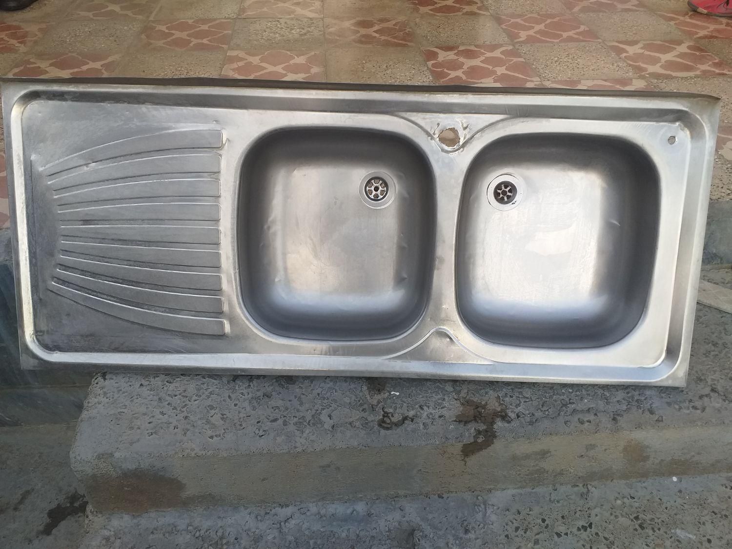 سینک همراه با کمدش (فلزی ، درب mdf)|آب‌چکان و نظم‌دهنده ظروف|پارس‌آباد, |دیوار