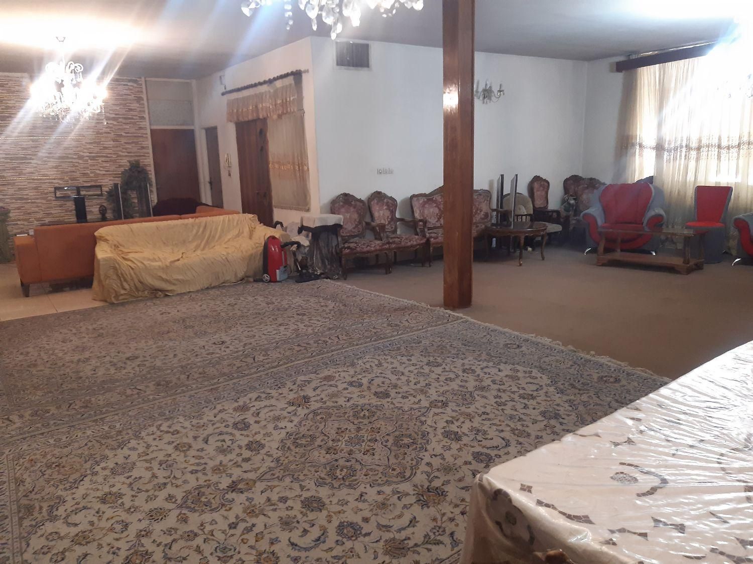 اجاره سالن مبله۲۵۰متری دورهمی همایش وکنفرانس|اجارهٔ کوتاه‌مدت دفتر کار و فضای آموزشی|تهران, ظفر|دیوار