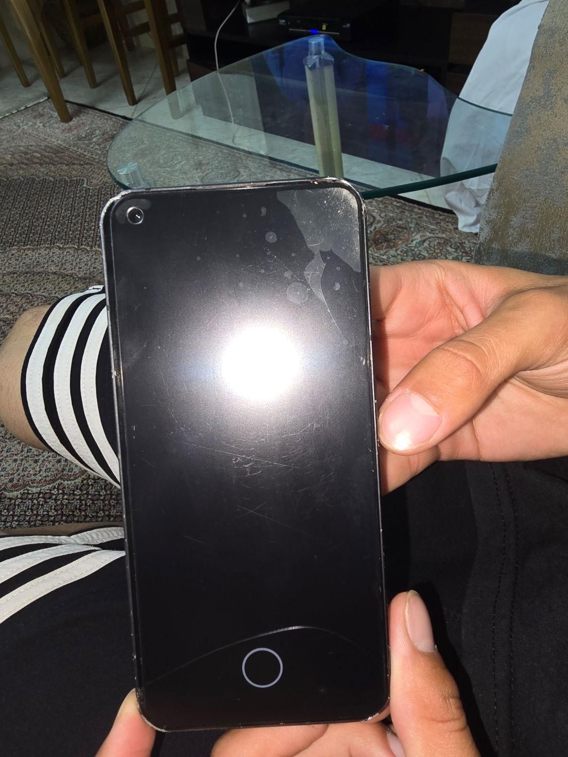 ناتینگ phone 1 با حافظهٔ ۲۵۶ گیگابایت|موبایل|تهران, پونک|دیوار