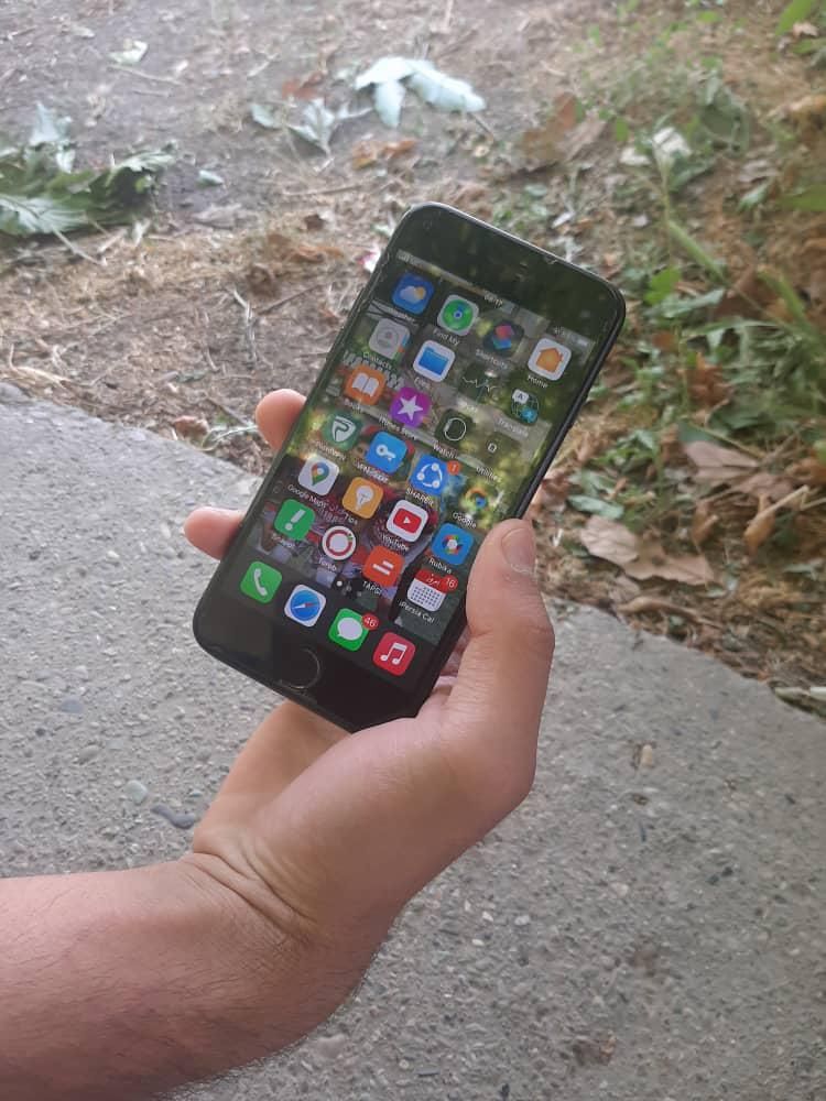 اپل iPhone 7 با حافظهٔ ۱۲۸ گیگابایت|موبایل|تهران, شریف‌آباد|دیوار