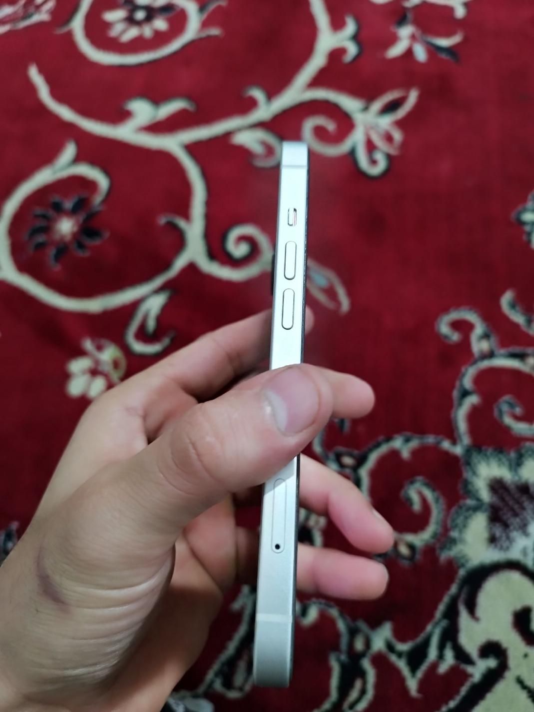 اپل iPhone 13 با حافظهٔ ۱۲۸ گیگابایت|موبایل|مشهد, شهرک شهید باهنر|دیوار