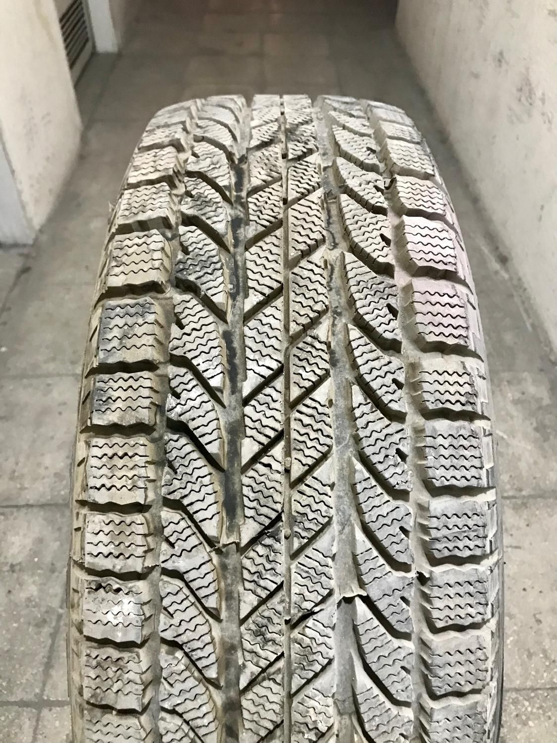 لاستیک 225/65/17 جک 225/60/17  توسان سوزوکی شاسی|قطعات یدکی و لوازم جانبی|تهران, بهجت‌آباد|دیوار