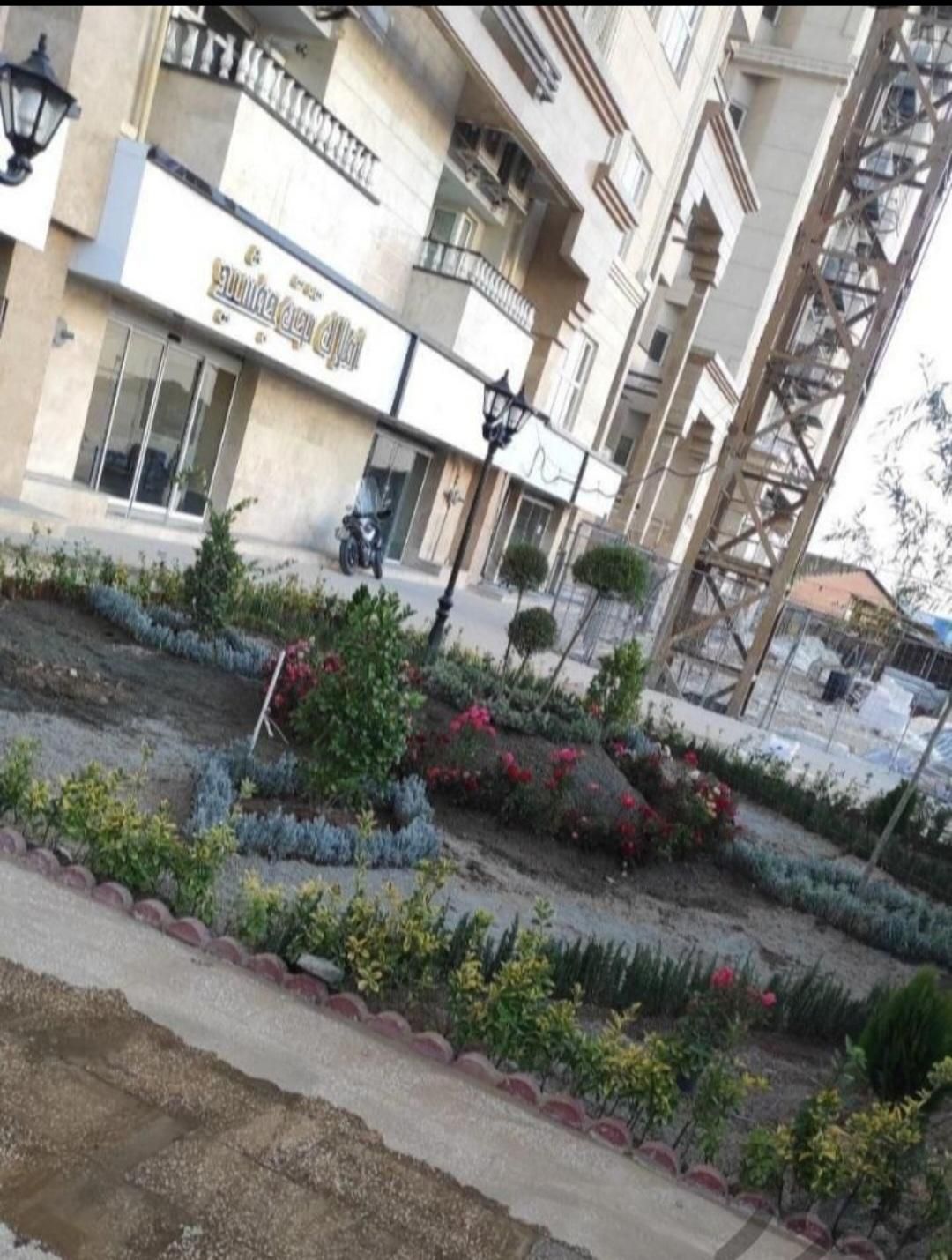 خدمات باغبانی باغچه کاری گل کاری درتمام نقاط تهران|خدمات باغبانی و درختکاری|تهران, ستارخان|دیوار