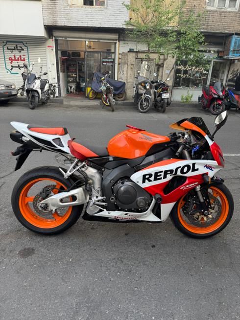 Cbr 1000 2007|موتورسیکلت|تهران, پیروزی|دیوار