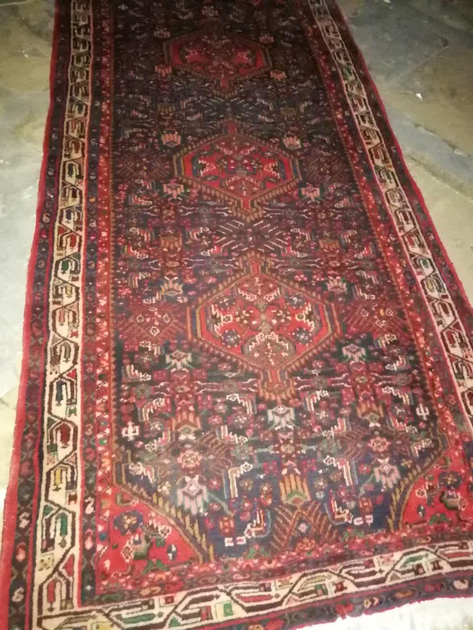 فرش دستباف بزرگ  ضخیم و پرزدار غیر قابل لیز خوردن|فرش|تهران, جمال‌زاده|دیوار