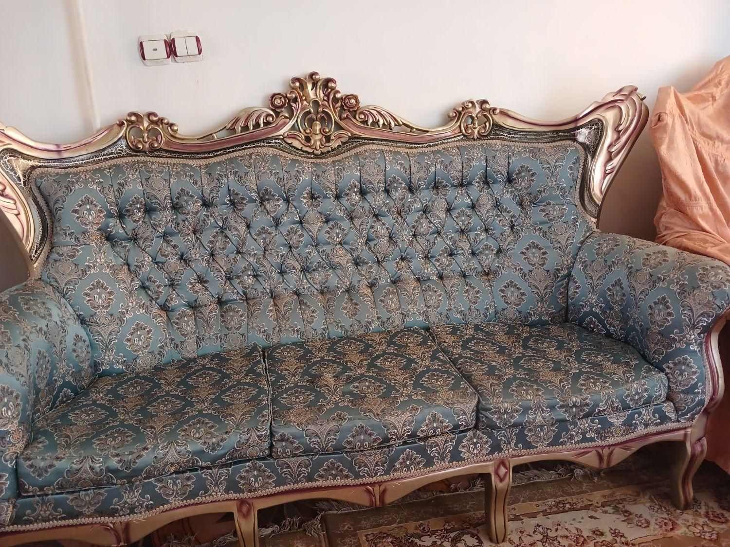 مبل سلطنتی کارکرد در حد نو کامل سالم|مبلمان خانگی و میز عسلی|محمدیه-قزوین, |دیوار