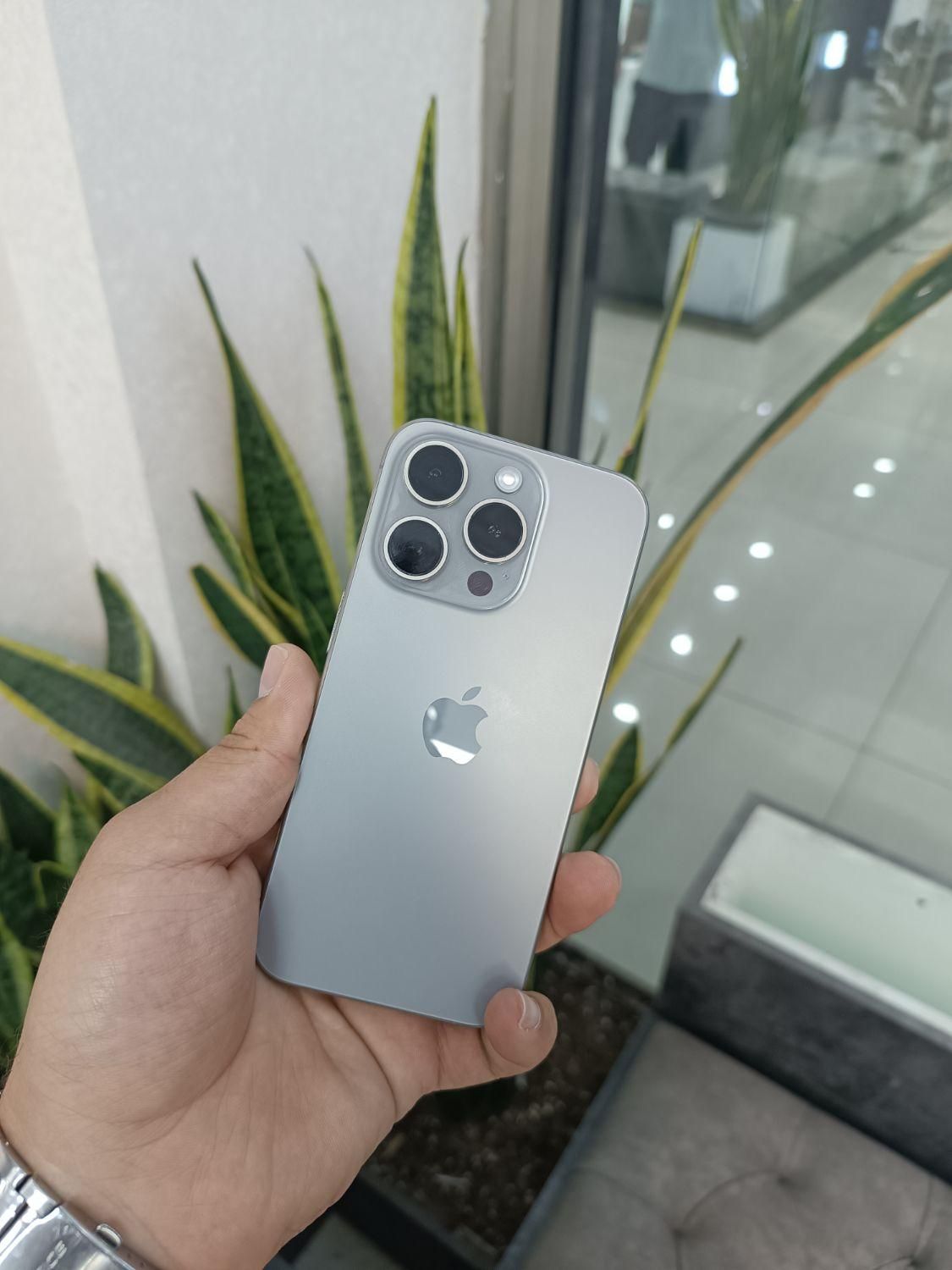 اپل آیفونiPhone 15 پرو نچرال فقط 95 بار شارژ|موبایل|اصفهان, احمدآباد|دیوار