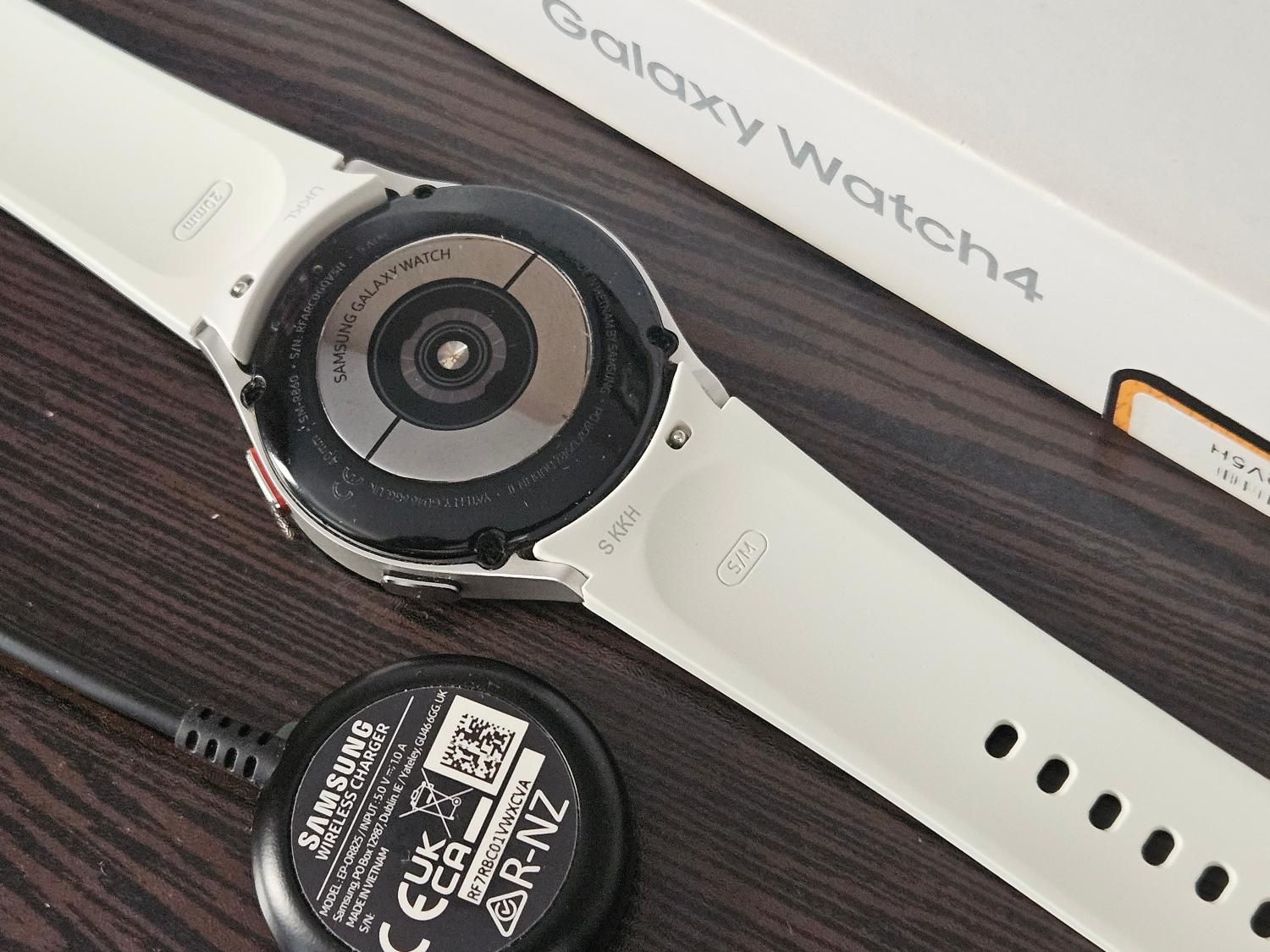 ساعت سامسونگ Galaxy Watch4 سایز 40|ساعت|تهران, یوسف‌آباد|دیوار