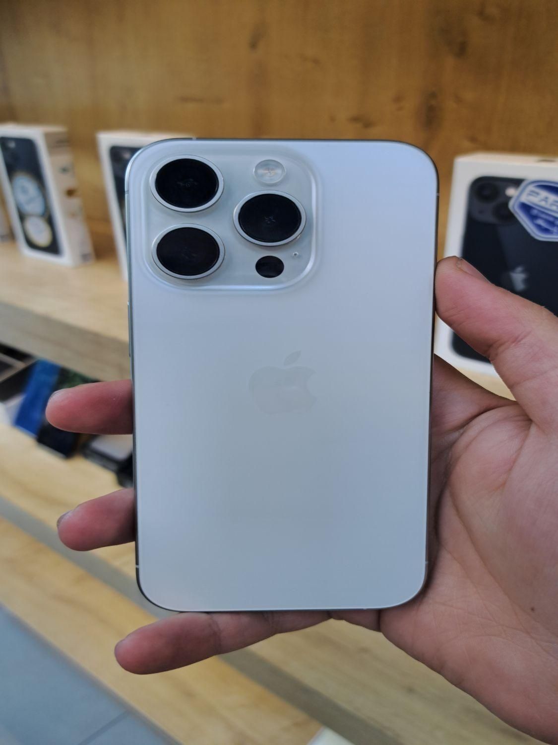 اپل iPhone 13 Pro با حافظهٔ ۲۵۶ گیگابایت|موبایل|اصفهان, احمدآباد|دیوار