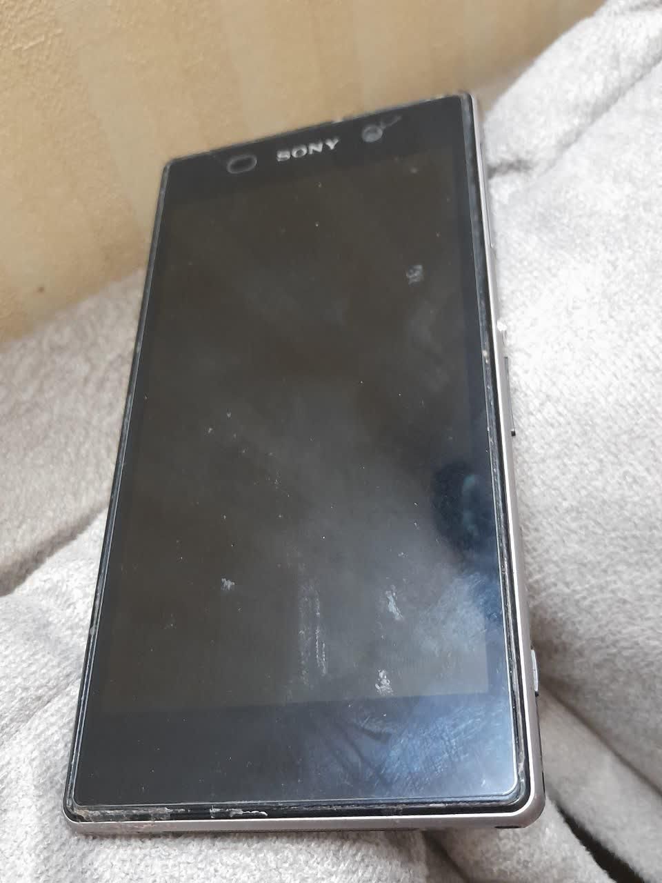 سونی Xperia Z با حافظهٔ ۱۶ گیگابایت|موبایل|تهران, آذری|دیوار