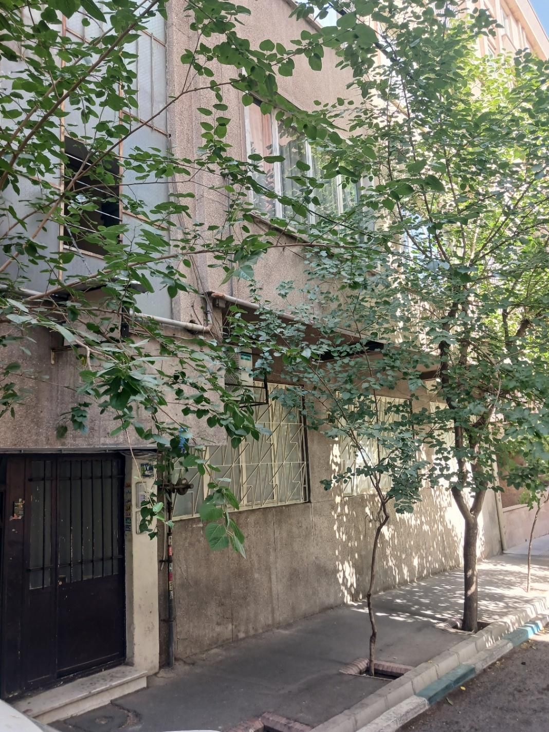 همخونه میخوام.بلوار کشاورز|اجارهٔ آپارتمان|تهران, نصرت|دیوار