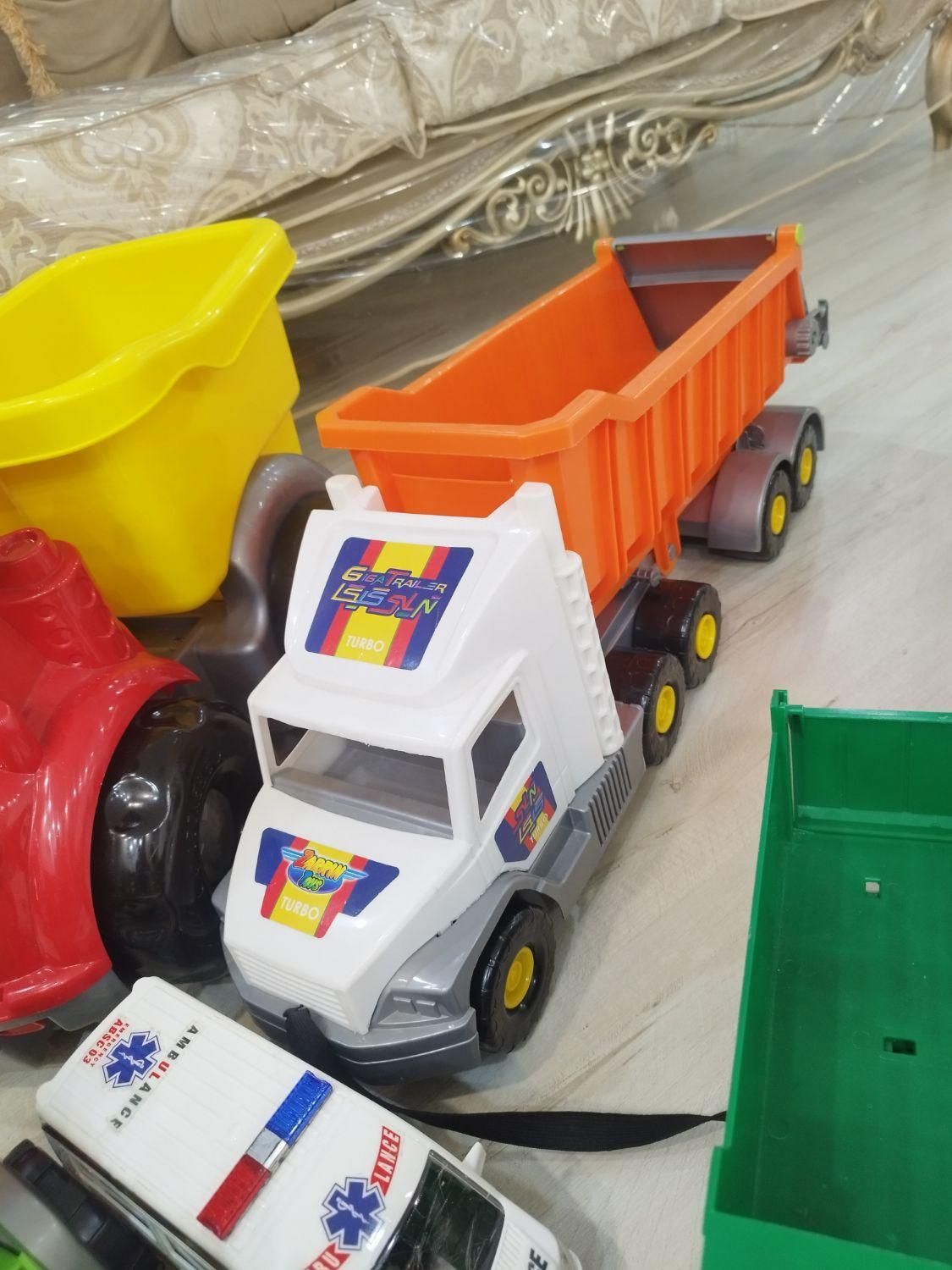 ماشین اسباب بازی کودک|اسباب‌بازی بچه|رشت, گلسار|دیوار