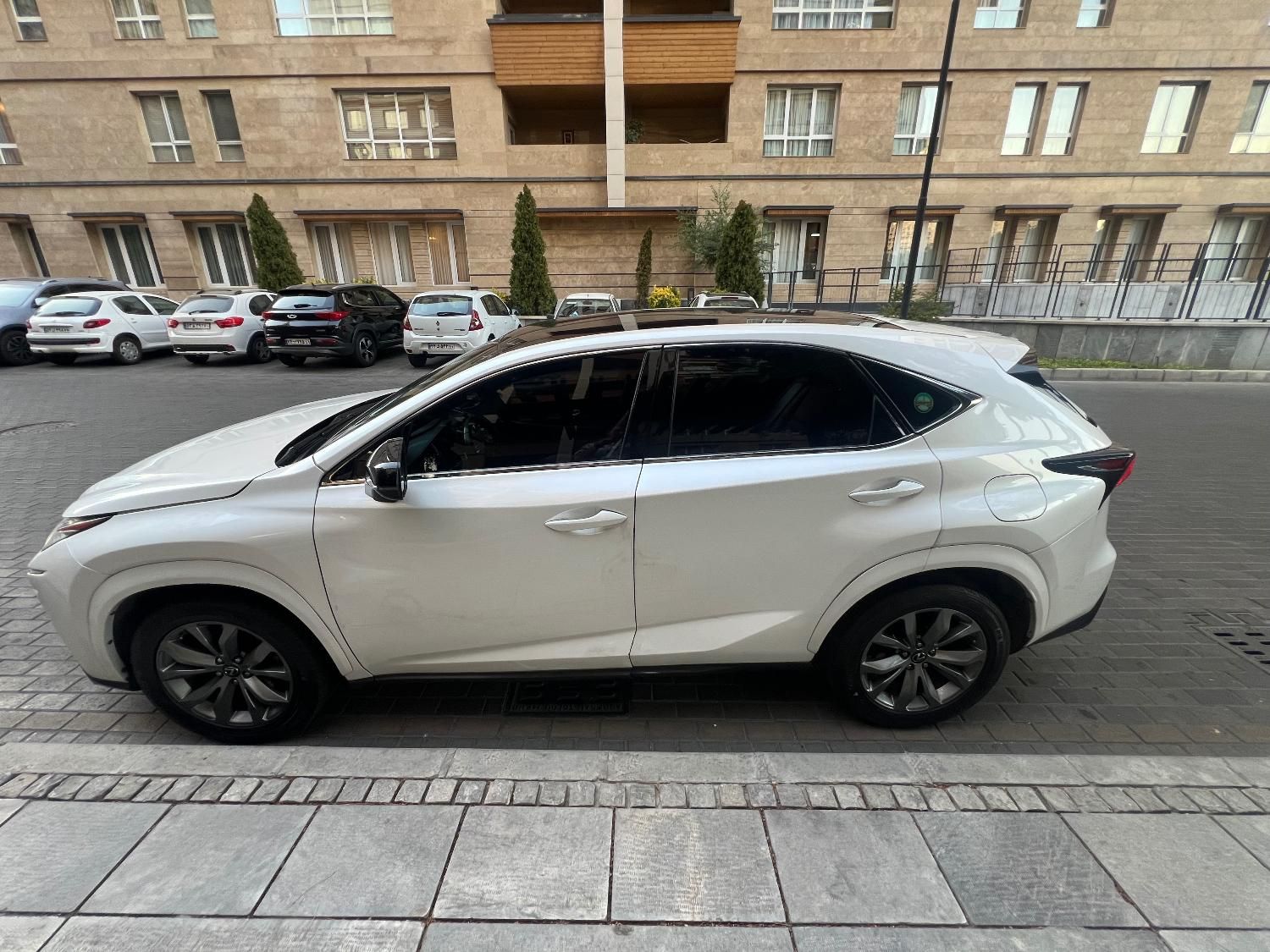 Lexuse nx 200|خودرو سواری و وانت|تهران, سعادت‌آباد|دیوار