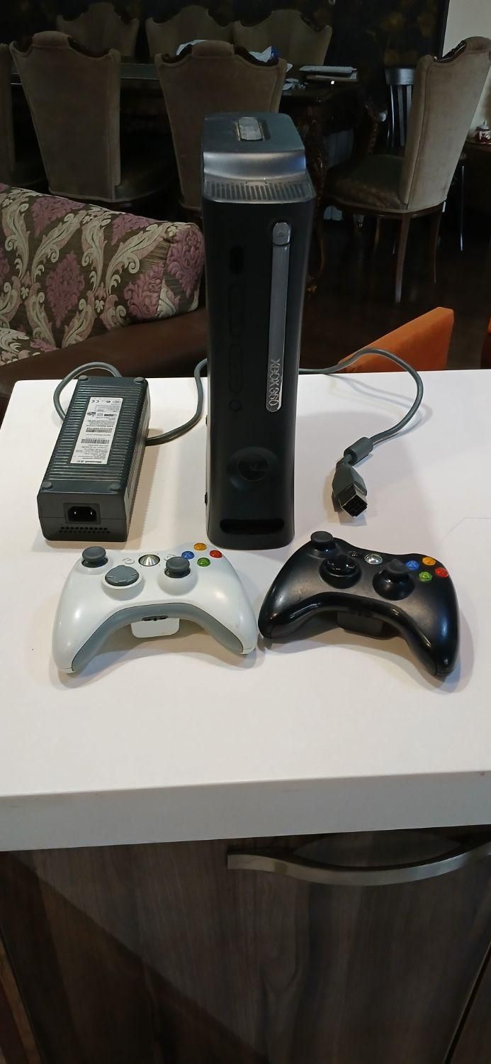 XBOX360 با دو دسته بازی در حد نو|کنسول، بازی ویدئویی و آنلاین|تهران, دارآباد|دیوار