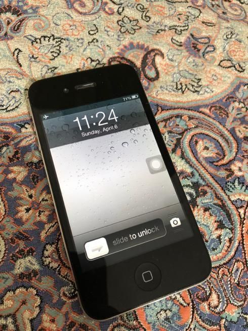اپل iPhone 4s با حافظهٔ ۱۶ گیگابایت|موبایل|اصفهان, دانشگاه اصفهان|دیوار