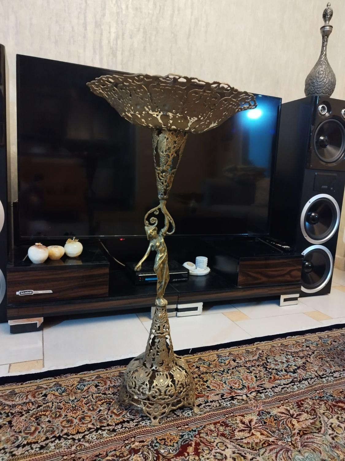 میوه خوری برنج صد در صد نو به هیچ وجه استفاده نشد|مجسمه، تندیس، ماکت|پرند, |دیوار