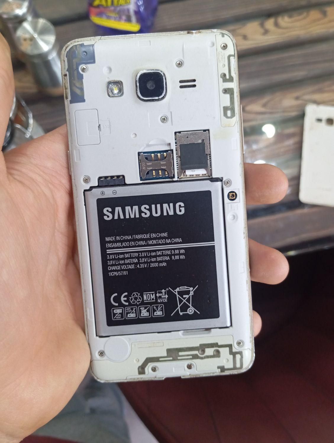 سامسونگ Galaxy J5 با حافظهٔ ۸ گیگابایت|موبایل|تهران, سازمان برنامه|دیوار