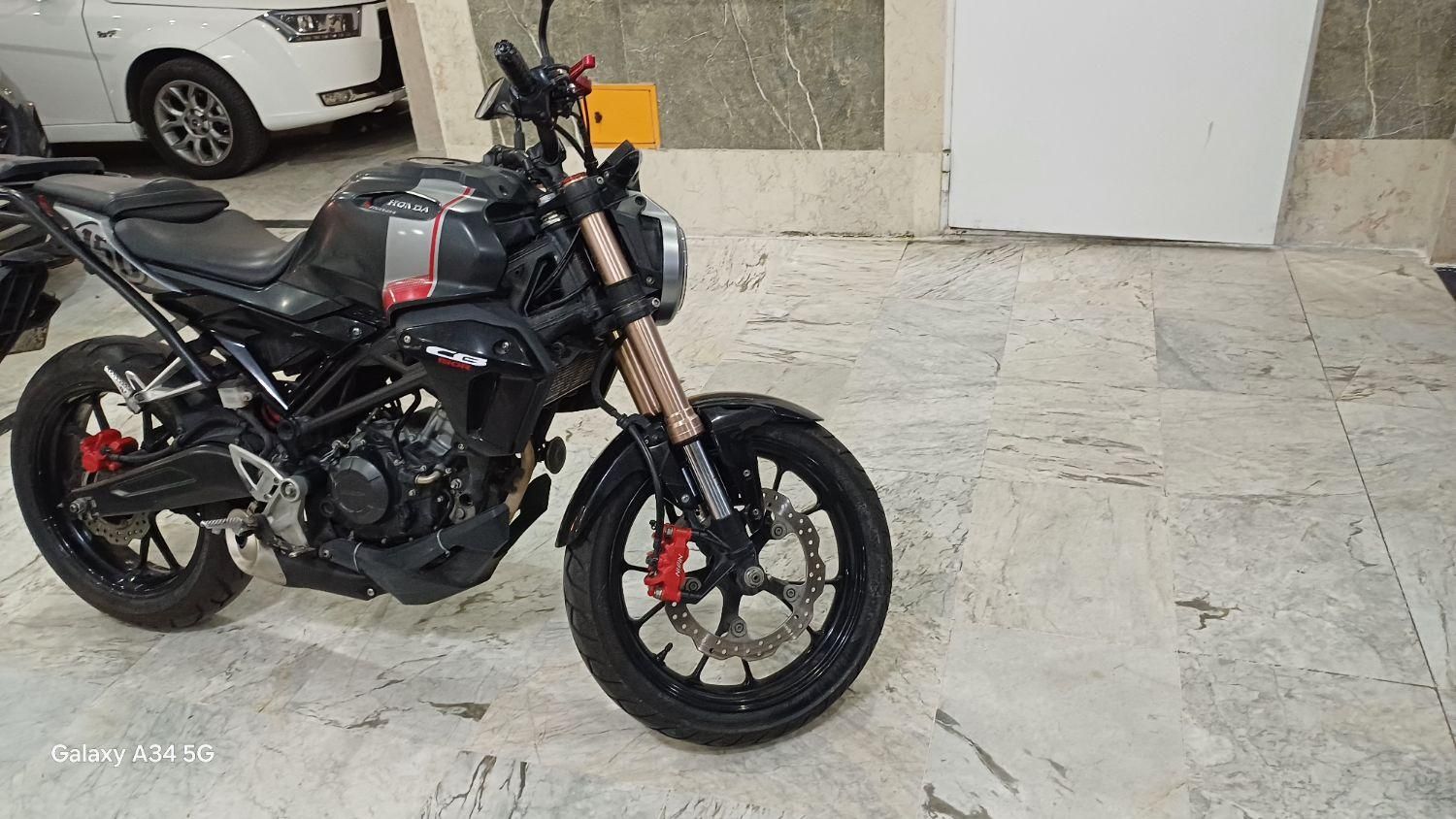 cb150 r هوندا ژاپن اصل|موتورسیکلت|تهران, چهارصد دستگاه|دیوار
