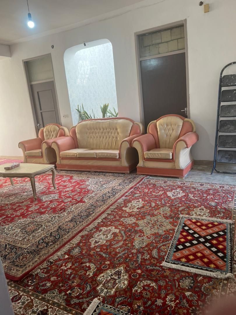 سوییت مبله مسافری|اجارهٔ کوتاه‌مدت آپارتمان و سوئیت|آباده, |دیوار