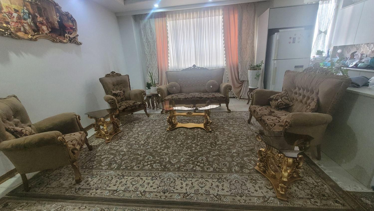 مبل کلاسیک هفت نفره|مبلمان خانگی و میز عسلی|تهران, پاسداران|دیوار