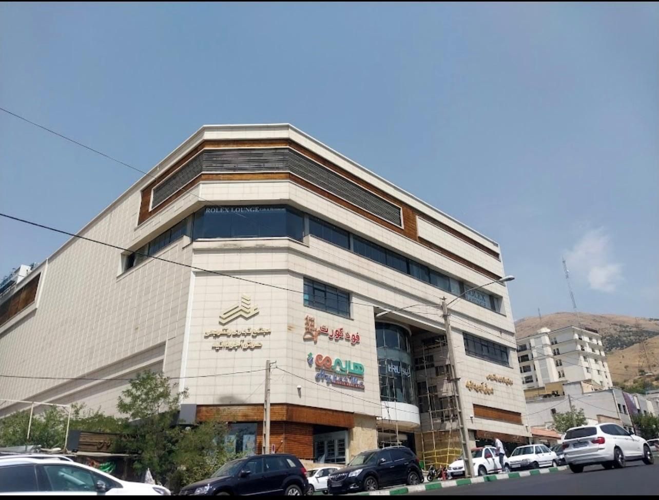 صندوقدار و کانترکار خانم|استخدام خدمات فروشگاه و رستوران|تهران, آجودانیه|دیوار