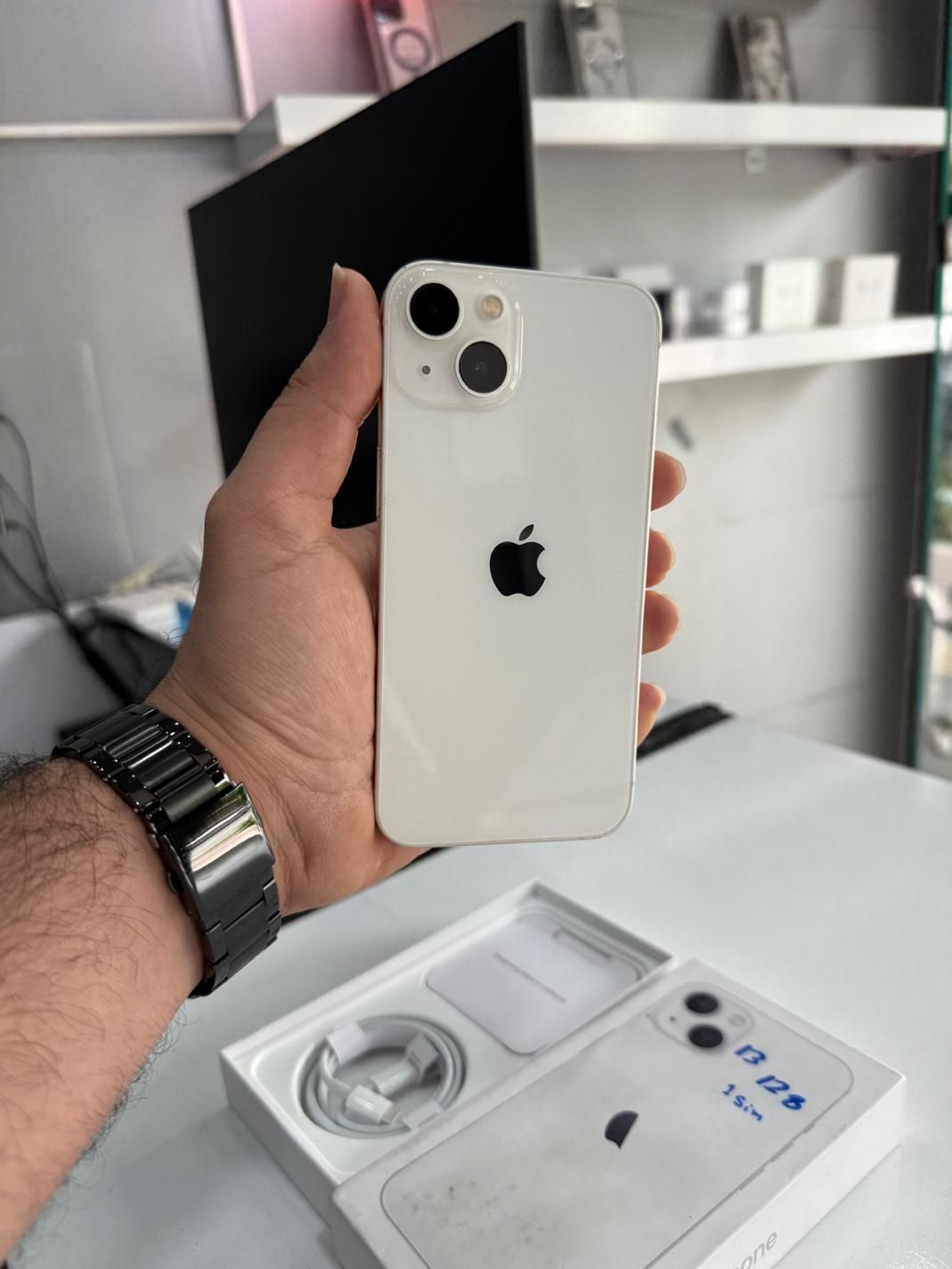 اپل iPhone 13 ایفون ۱۳ در حد صفر|موبایل|اصفهان, رزمندگان|دیوار
