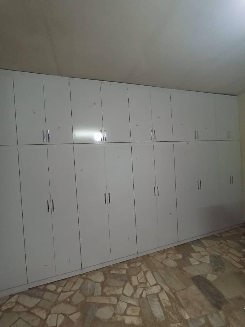 نصاب کابینت و کمد دیواری|استخدام معماری، عمران و ساختمانی|تهران, افسریه|دیوار