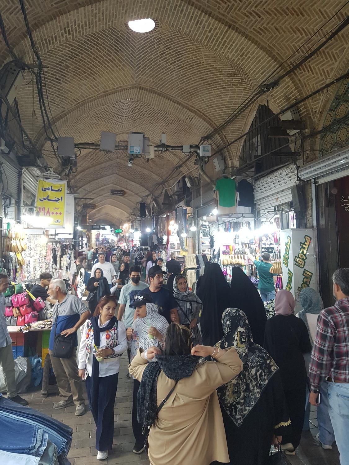فروشنده ماهر پوشاک بازار بزرگ|استخدام بازاریابی و فروش|تهران, بازار|دیوار