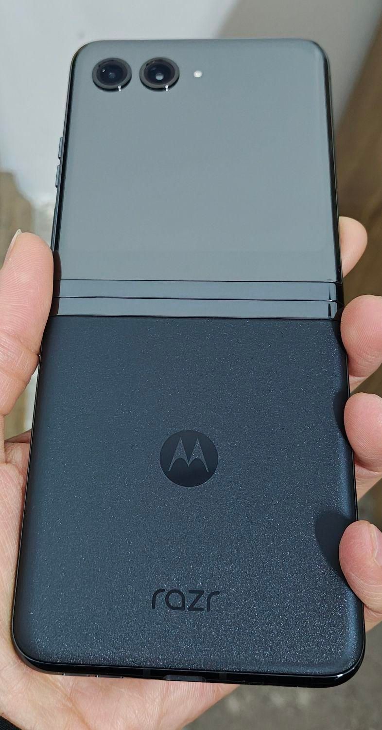 موتورولا ریزر ۴۰ اولترا Motorola|موبایل|تهران, پونک|دیوار