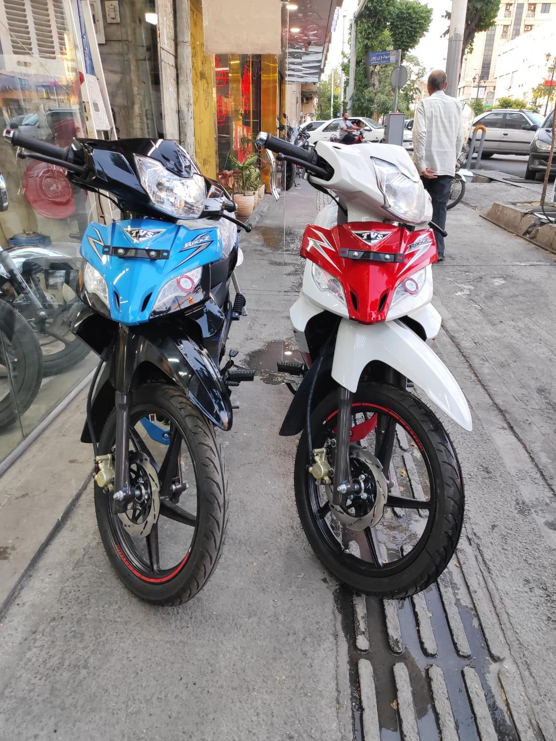 Tvs Rockz 125 صفر ۱۴۰۴|موتورسیکلت|تهران, ایران|دیوار