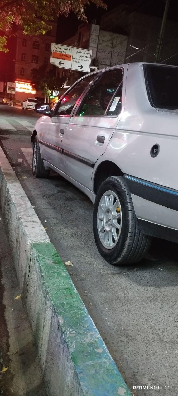 پژو 405 GL - دوگانه سوز CNG، مدل ۱۳۸۹|خودرو سواری و وانت|پیشوا, |دیوار