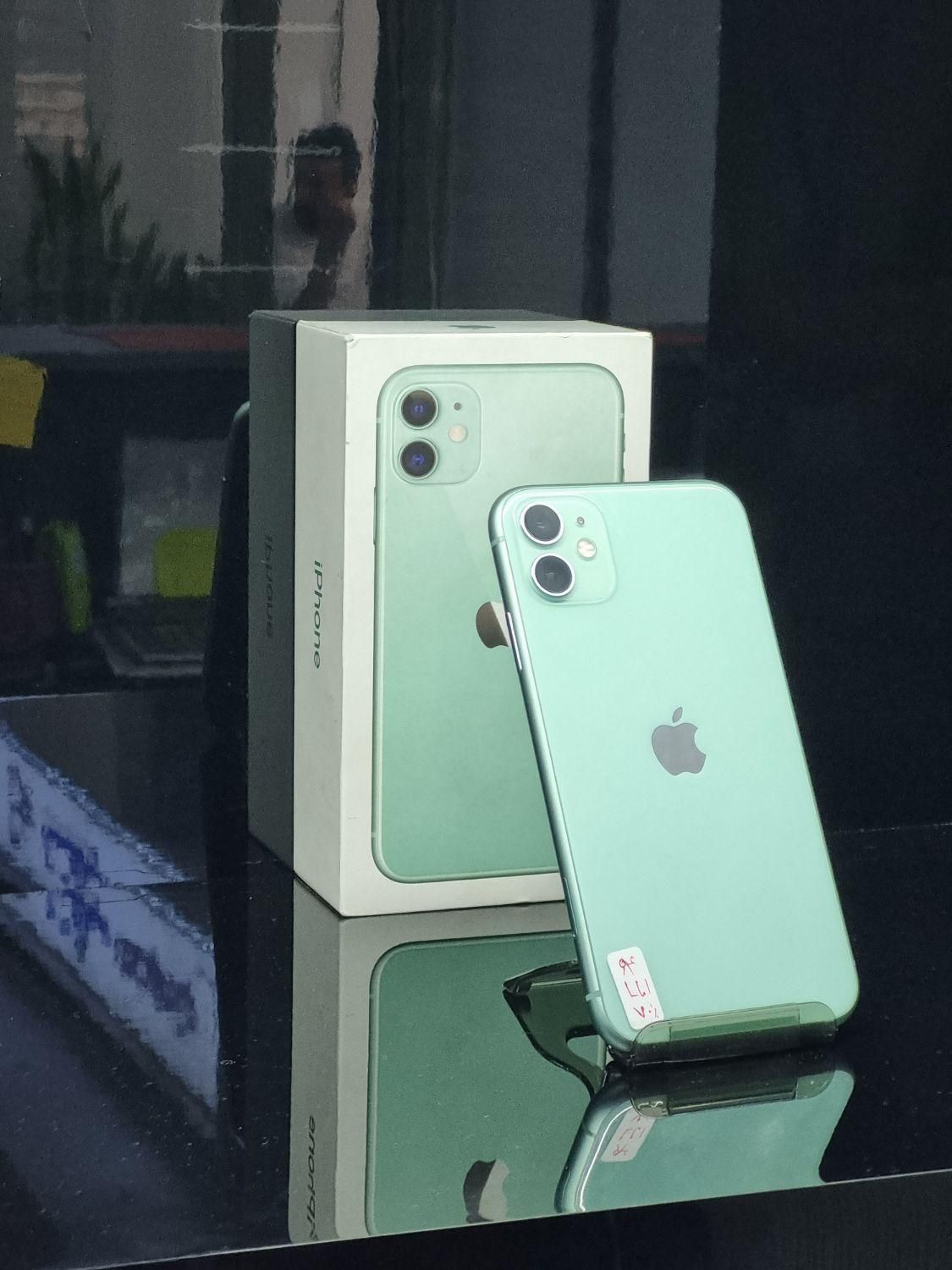 اپل iPhone 11 خوش رنگتو قبل عید بخیر|موبایل|اصفهان, مفتح|دیوار