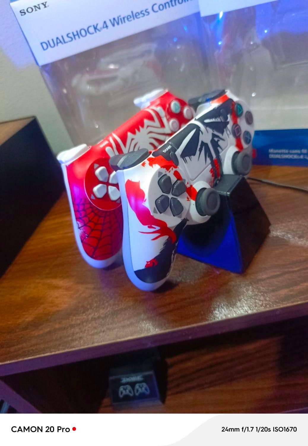 دسته ps4 طرح با پایه شارژر /ps4 stand|کنسول، بازی ویدئویی و آنلاین|تهران, لشکر|دیوار