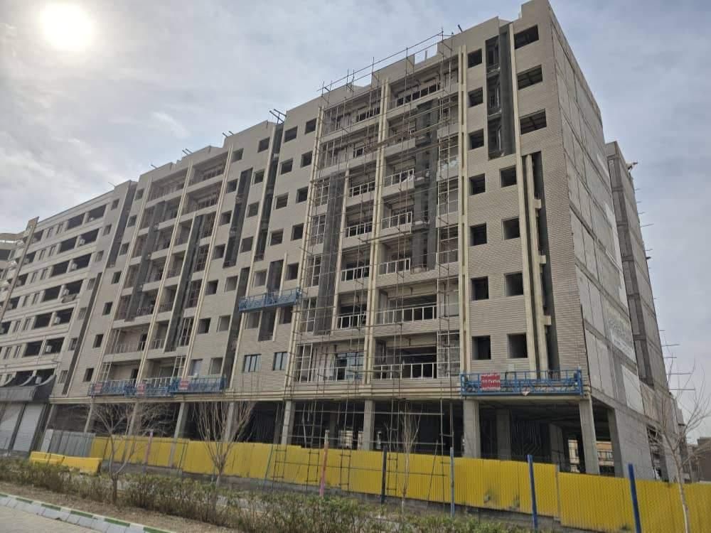 کاشیکاری و سرامیک کاری و سنگ کاری|استخدام معماری، عمران و ساختمانی|قم, هنرستان|دیوار