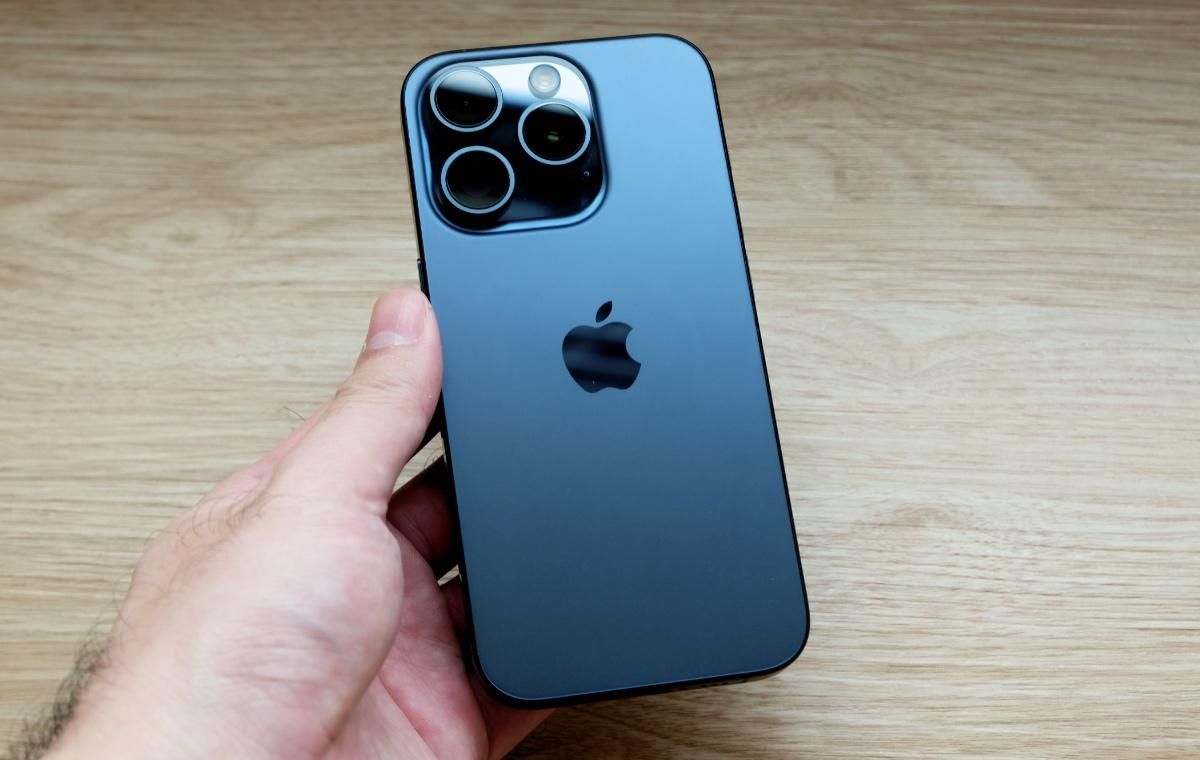 اپل iPhone 15 Pro Max حافظه ۵۱۲ سری M|موبایل|اصفهان, احمدآباد|دیوار
