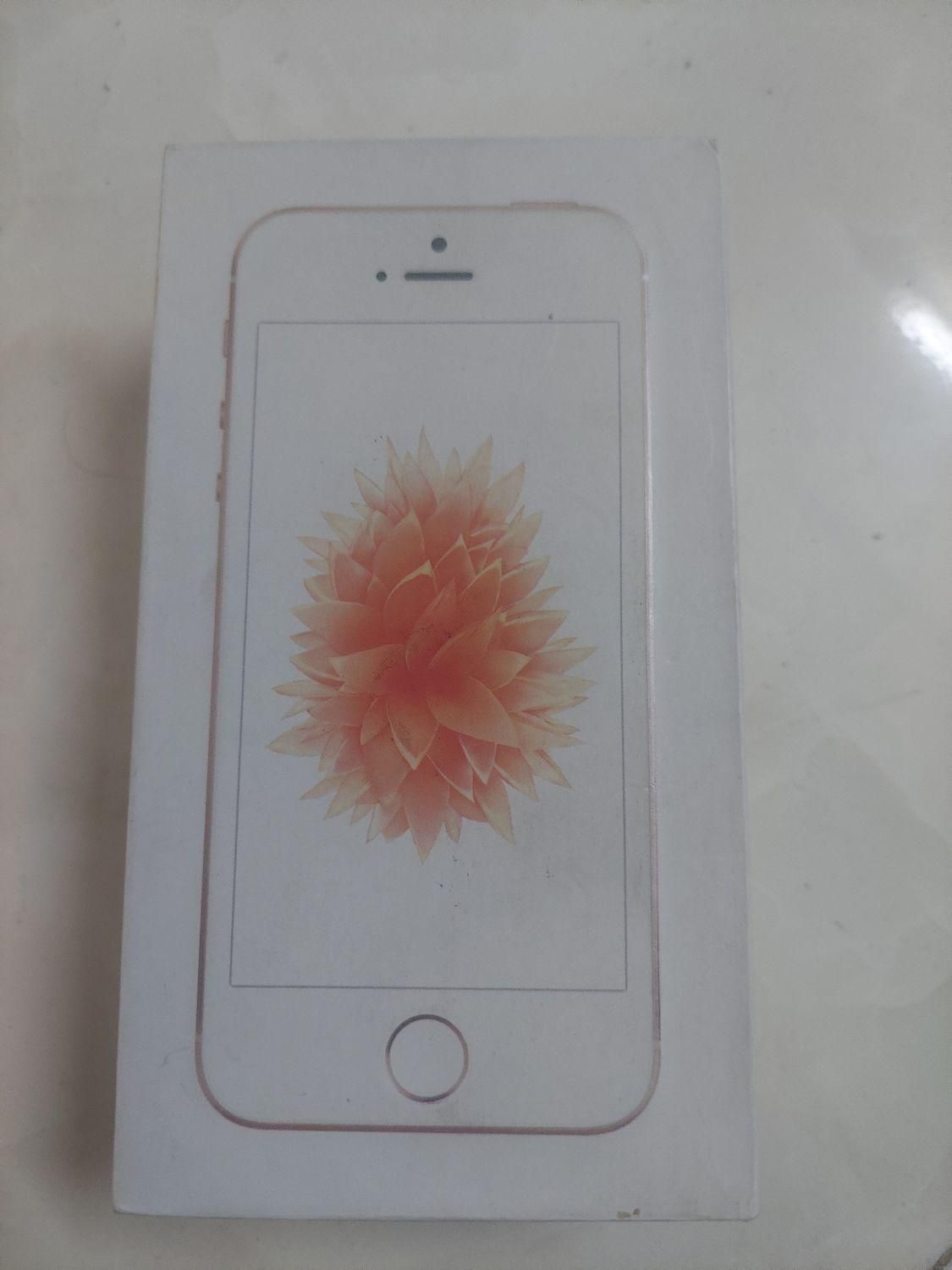 اپل iPhone SE ۱۶ گیگابایت|موبایل|تهران, جیحون|دیوار