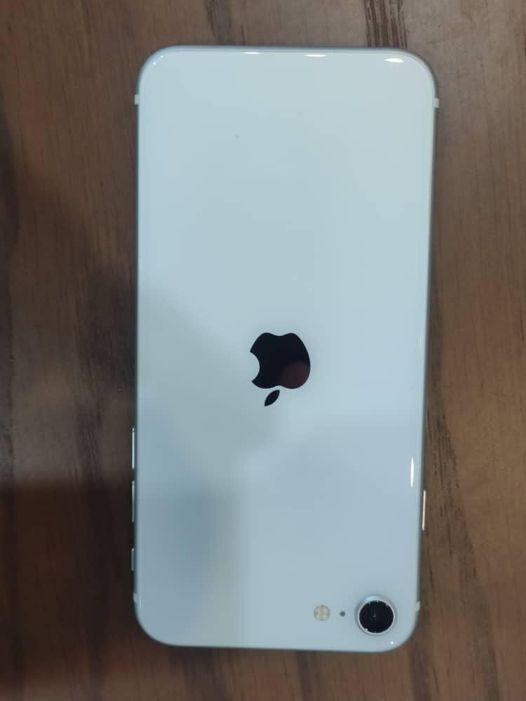 اپل iPhone SE (2020) با حافظهٔ ۱۲۸ گیگابایت|موبایل|تهران, جنت‌آباد مرکزی|دیوار