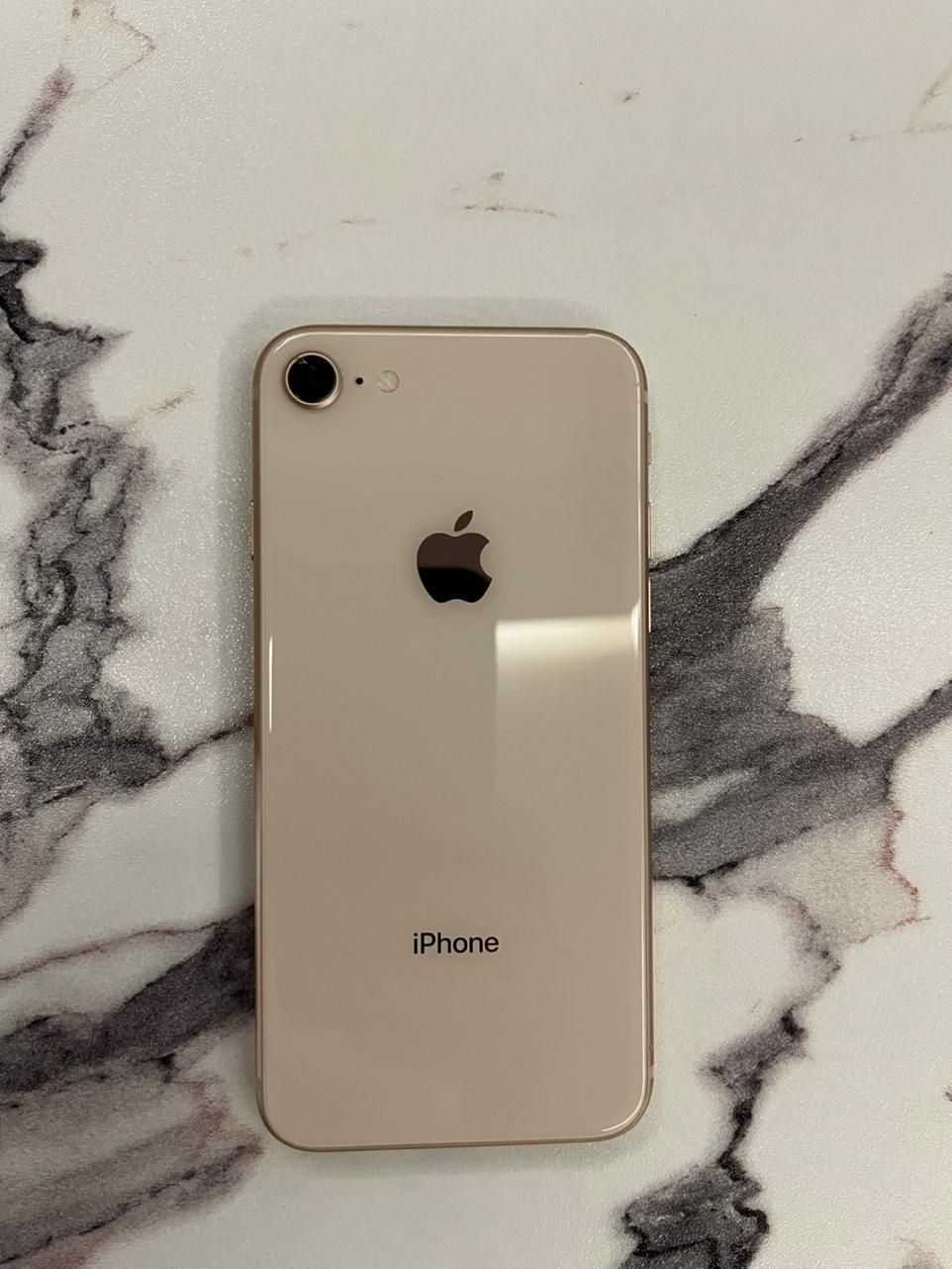 اپل iPhone 8 با حافظهٔ ۶۴ گیگابایت|موبایل|تهران, کوی مهران|دیوار