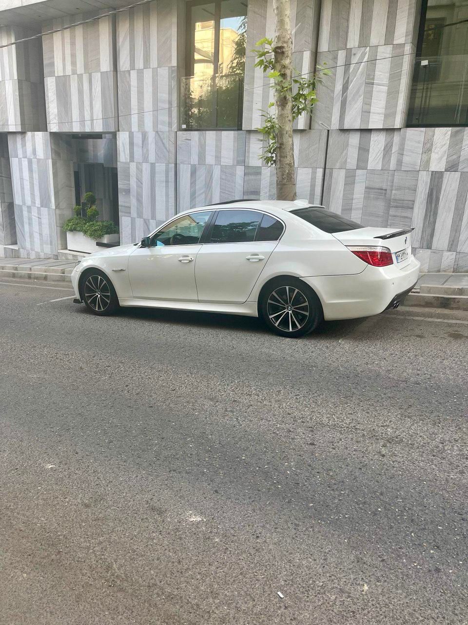 بی‌ام‌و سری 5 سدان 525i کیت M|خودرو سواری و وانت|تهران, شهرک غرب|دیوار