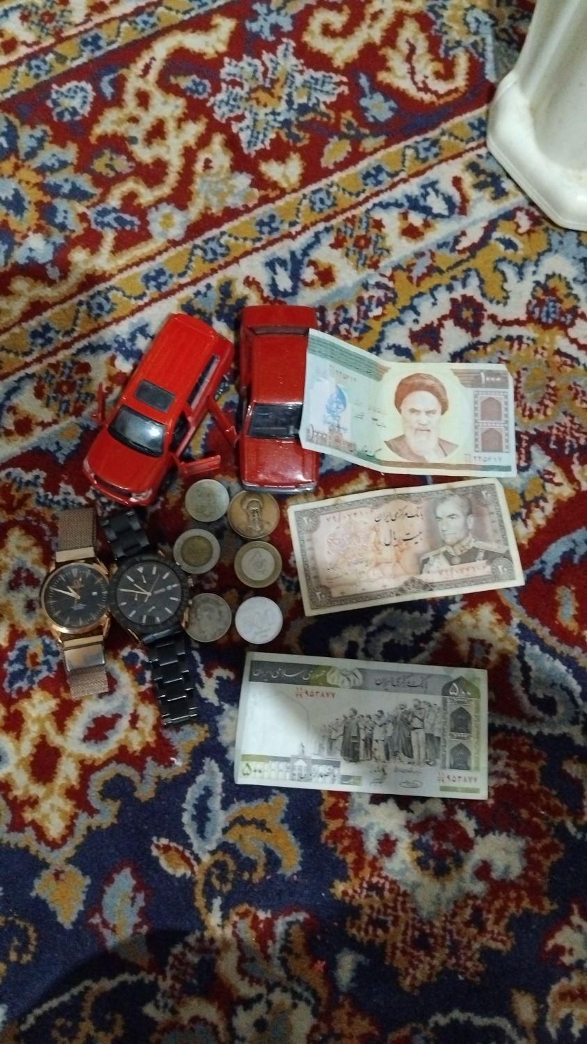 مقداری پول سکه ساعت وسایل آنتیک|کلکسیون سکه، تمبر، اسکناس|اسلام‌شهر, |دیوار