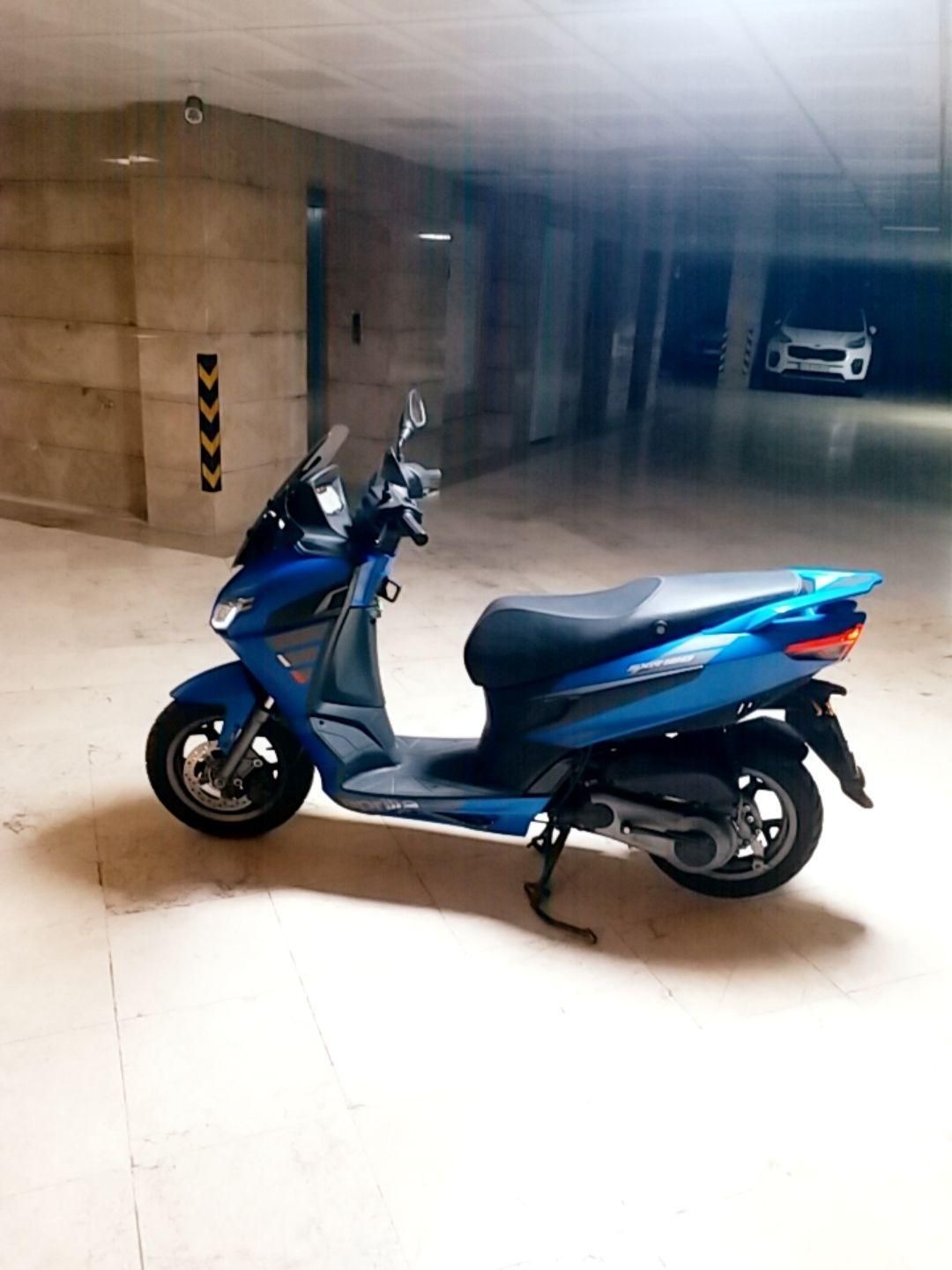 اپریلیا ۱۶۰ sxr وسپا pcx ایتالیا abs دار کلیک|موتورسیکلت|تهران, اقدسیه|دیوار