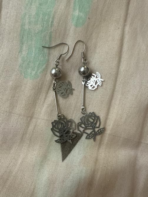 گوشواره استیل رنگ ثابت نقره ای|بدلیجات|تهران, ده‌ونک|دیوار