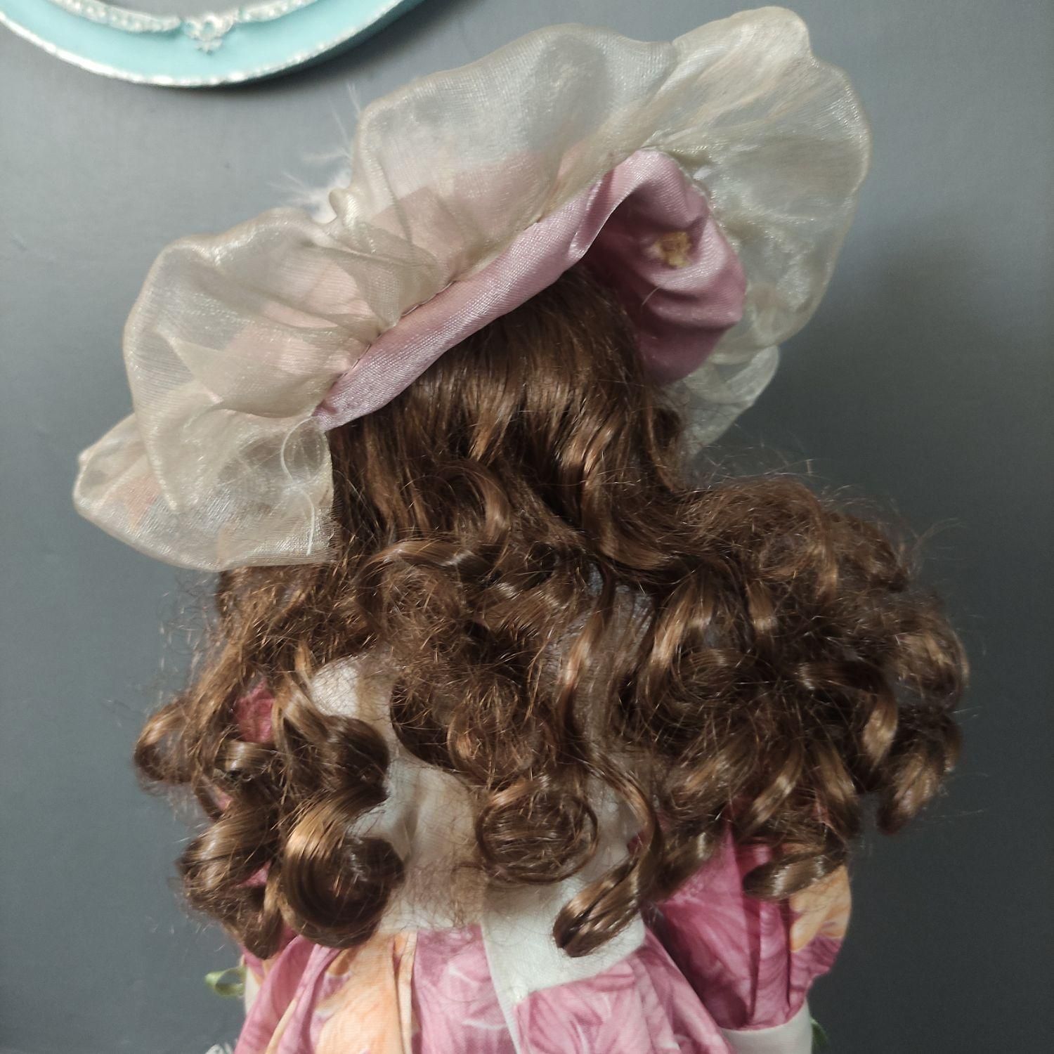 عروسک سرامیکی آنتیک Porcelain Doll|مجسمه، تندیس، ماکت|کرج, اصفهانی‌ها|دیوار